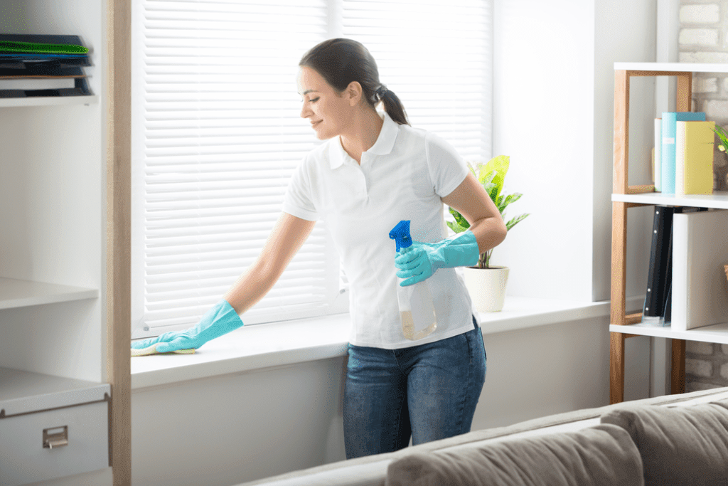 Maid Services: Why To Hire a Professional Company